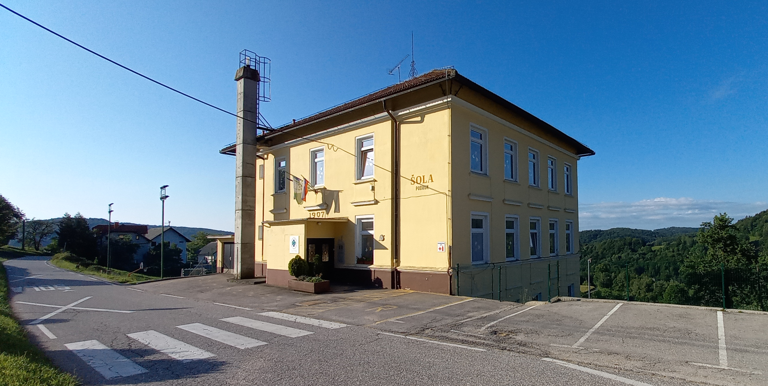 Podružnična šola Podkum Podružnična šola Podkum