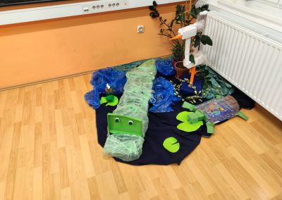 Trash art pri urah izbirnega predmeta likovno snovanje