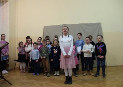 Prireditev na predvečer kulturnega praznika na PŠ Podkum