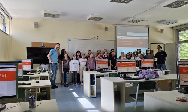 Girls Do Code 2024 – kar 20 učenk vključenih v program
